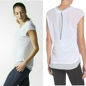 NWT Adidas Supernova TKO Two-Layer Tee Size XS Avenue A